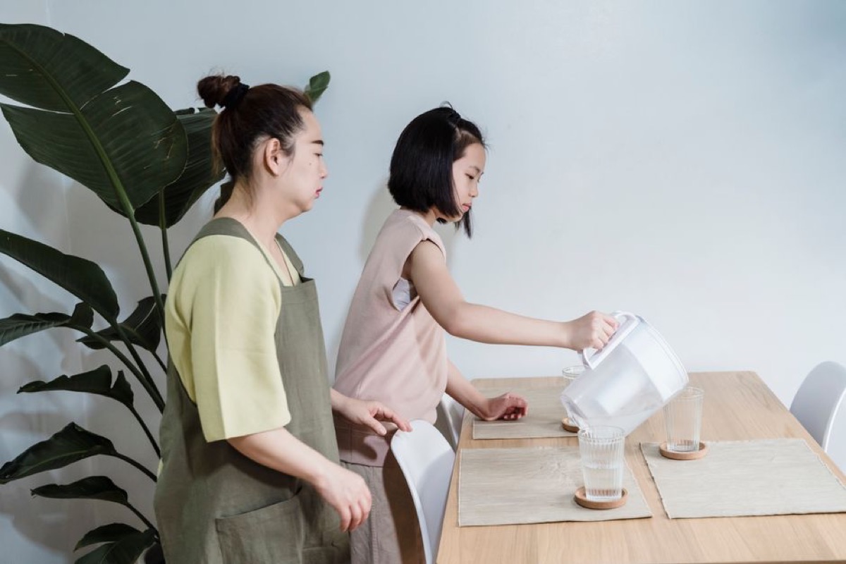 Large capacity water filter pitcher on dining table